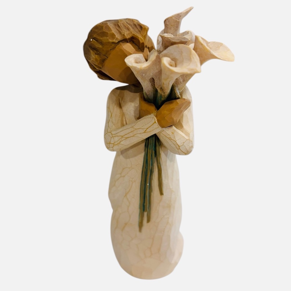 BEAUTIFUL WISHES #26246 Willow Tree Figurine Girl w/ Lillies 2010 Demdaco Lordi
